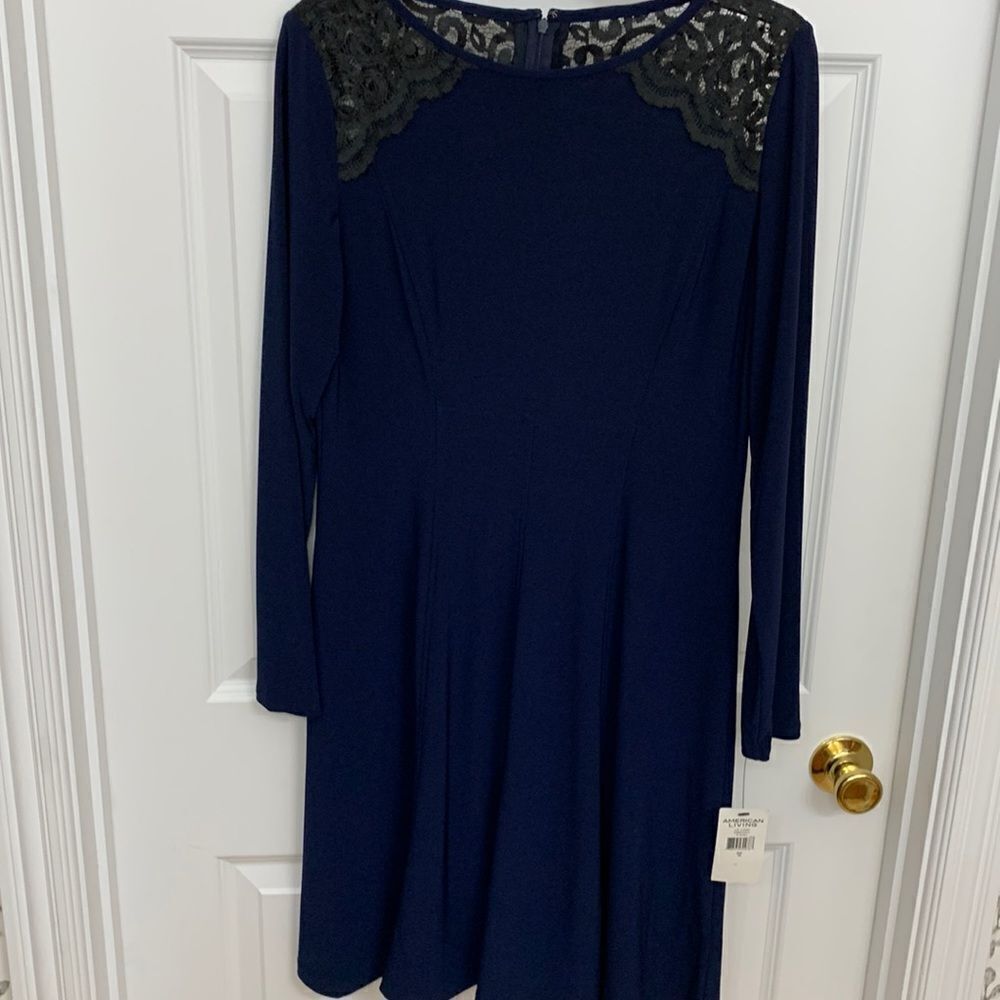 American Living Size 10 navy blue dress w/black lace around the shoulders/back